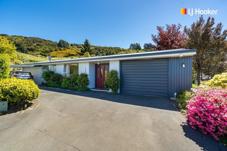 Photo of property in 14 Larkins Street, Helensburgh, Dunedin, 9010