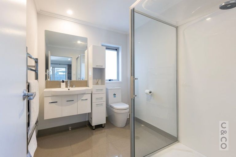 Photo of property in 38 Maude Street, Riverhead, 0820