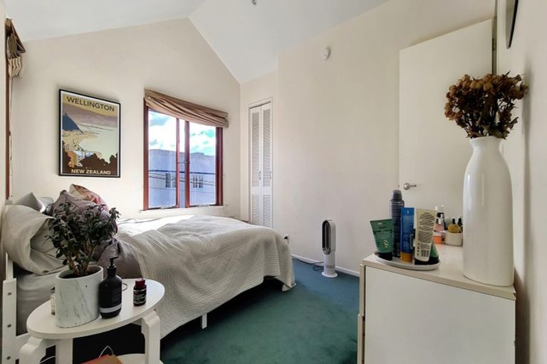 Photo of property in 7b Austin Street, Mount Victoria, Wellington, 6011