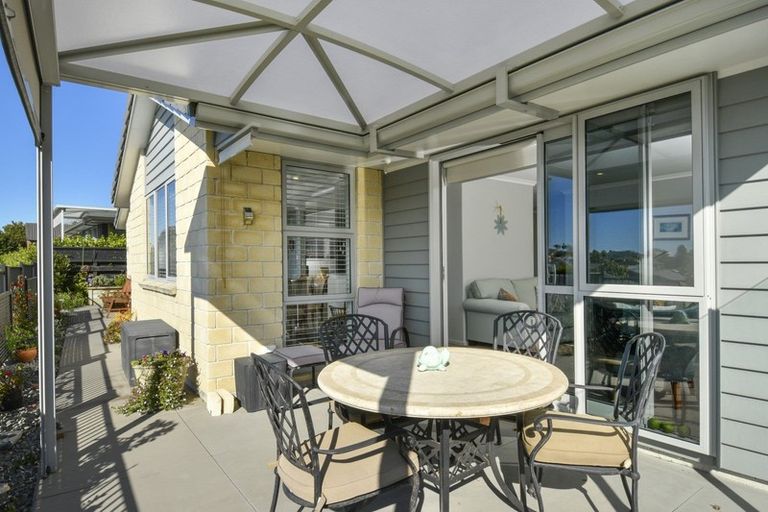Photo of property in 27 Vista Close, Omokoroa, 3114