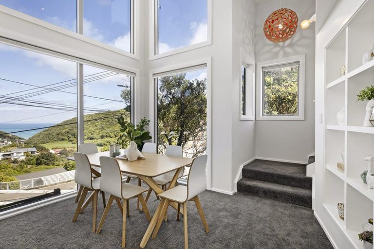 Photo of property in 75 Houghton Bay Road, Houghton Bay, Wellington, 6023