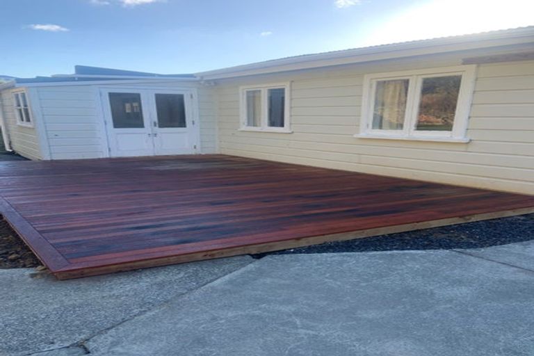 Photo of property in 26 Derwent Street, Island Bay, Wellington, 6023