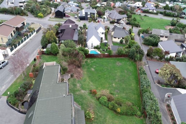 Photo of property in 3 Drayton Drive, Mount Pleasant, Christchurch, 8081