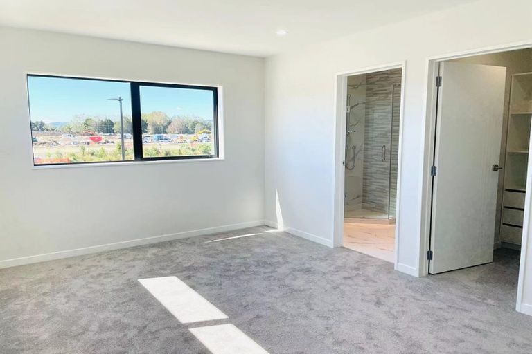 Photo of property in 53 Kaha Road, Papakura, 2110