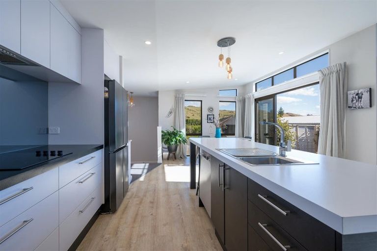 Photo of property in 7 Appletree Way, Stoke, Nelson, 7011