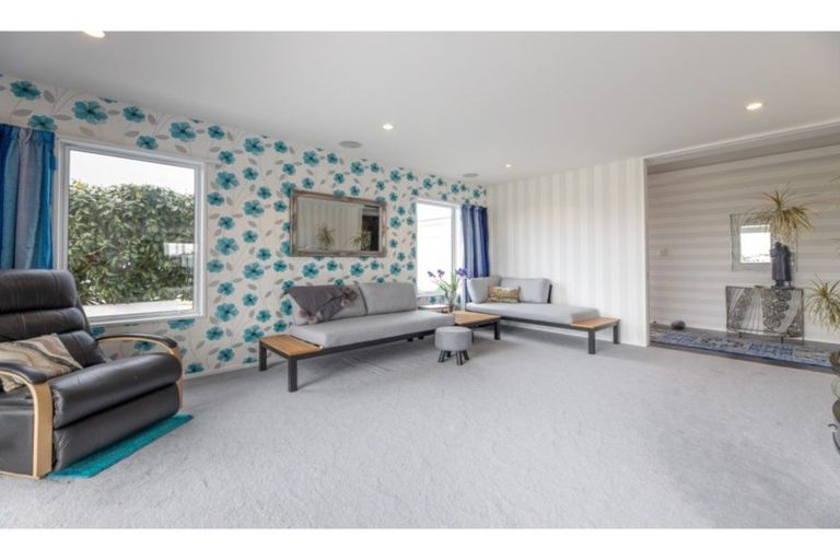Photo of property in 3 Te Wairewa Street, Pegasus, 7612