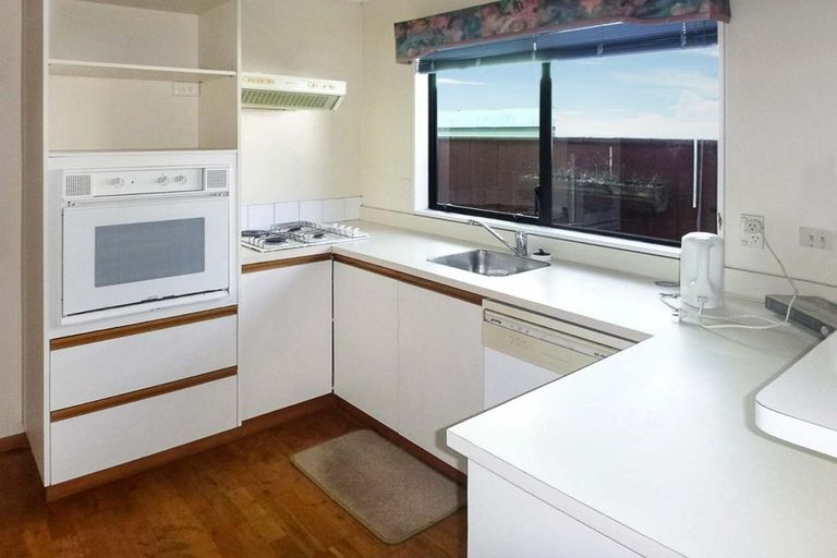 Photo of property in 39a Birdwood Road, Waterloo, Lower Hutt, 5011