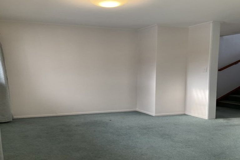 Photo of property in 14 Curacao Place, Grenada Village, Wellington, 6037