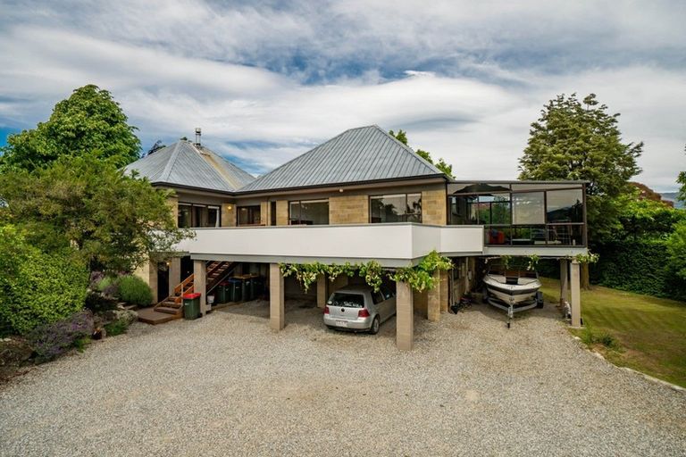Photo of property in 17 Rimu Lane, Wanaka, 9305