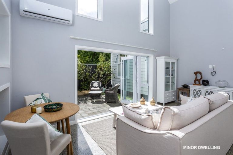 Photo of property in 10a Olwyn Place, Greenhithe, Auckland, 0632