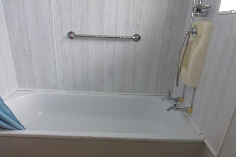 Photo of property in 1/42 Lonsdale Street, New Brighton, Christchurch, 8083