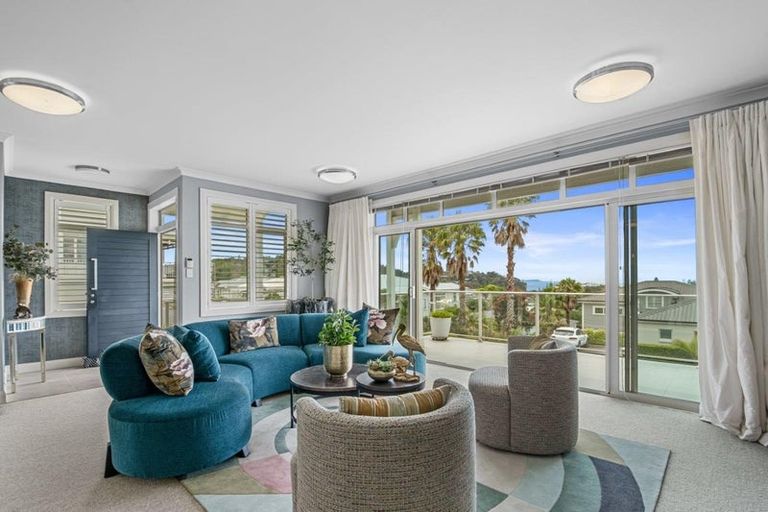 Photo of property in 25 Panorama Heights, Orewa, 0931