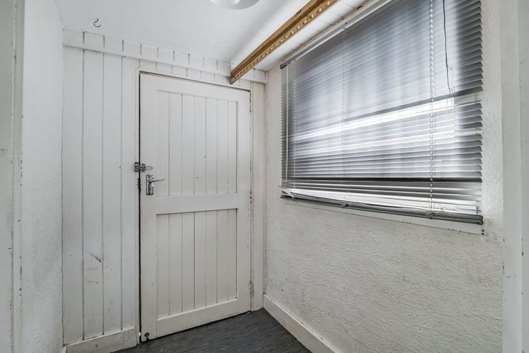 Photo of property in 9b Worcester Street, West End, Palmerston North, 4410