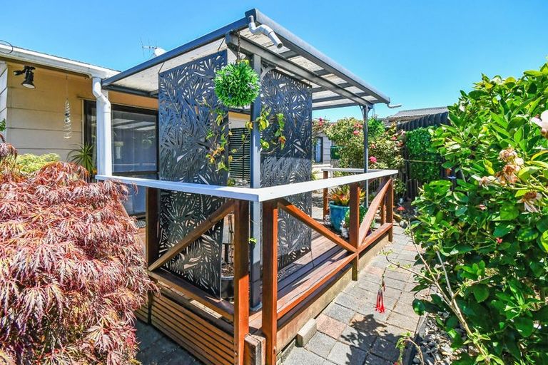 Photo of property in 2/9 Settlement Road, Papakura, 2110