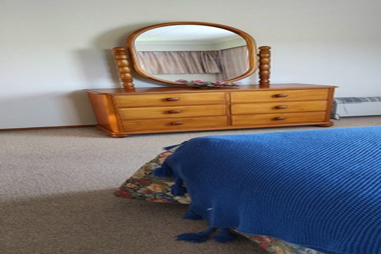 Photo of property in 51 Holdsworth Avenue, Trentham, Upper Hutt, 5018