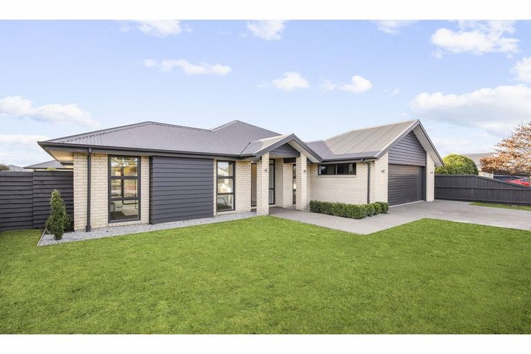 Photo of property in 14 Wyatt Street, Kaiapoi, 7630