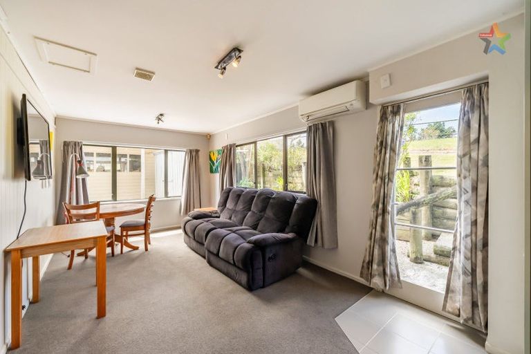 Photo of property in 21 Whitechapel Grove, Stokes Valley, Lower Hutt, 5019