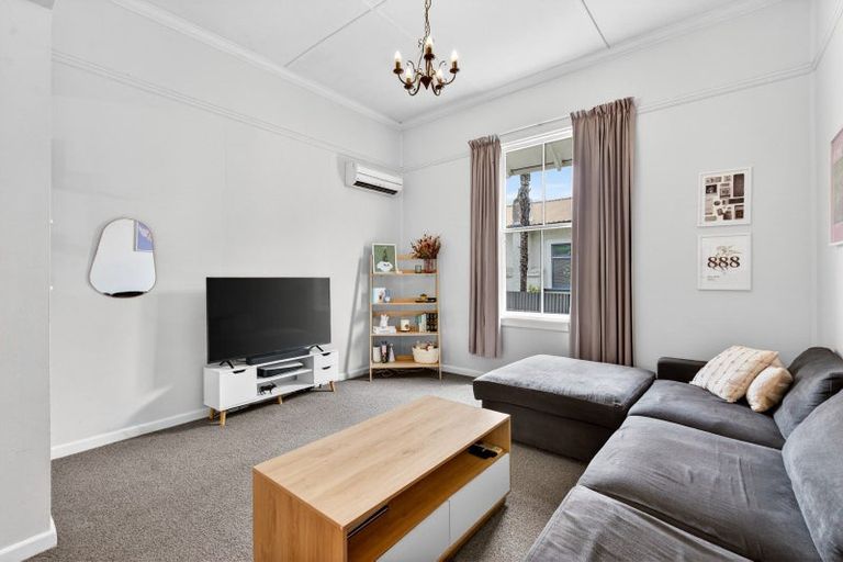 Photo of property in 707 Victoria Street, Parkvale, Hastings, 4122