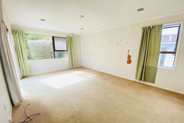 Photo of property in 93 Stapleford Crescent, Browns Bay, Auckland, 0630