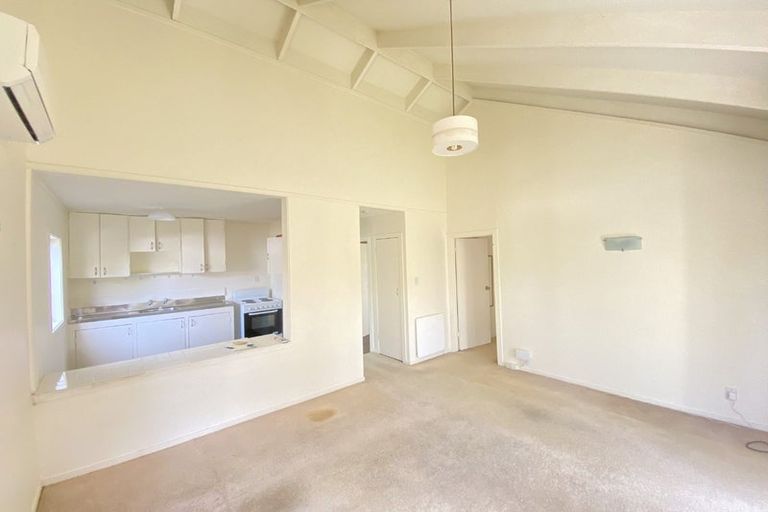 Photo of property in 2/25a Balmain Road, Birkenhead, Auckland, 0626