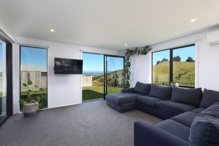 Photo of property in 32 Huntaway Close, Stoke, Nelson, 7011