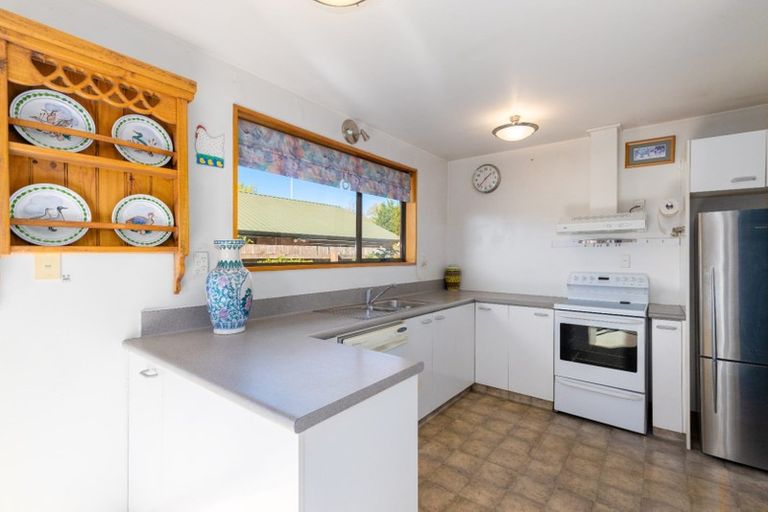 Photo of property in 1/165 Prestons Road, Redwood, Christchurch, 8051