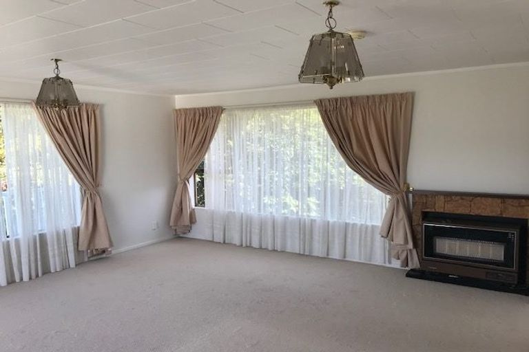 Photo of property in 10 Fantail Grove, Belmont, Lower Hutt, 5010