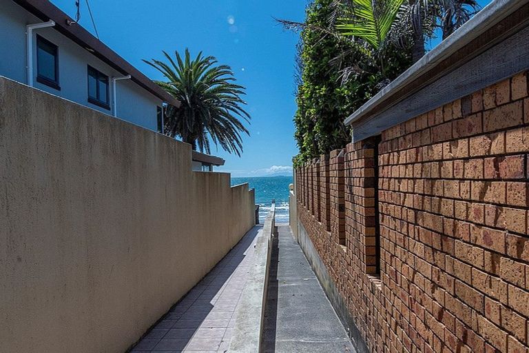 Photo of property in 5a Craig Road, Milford, Auckland, 0620