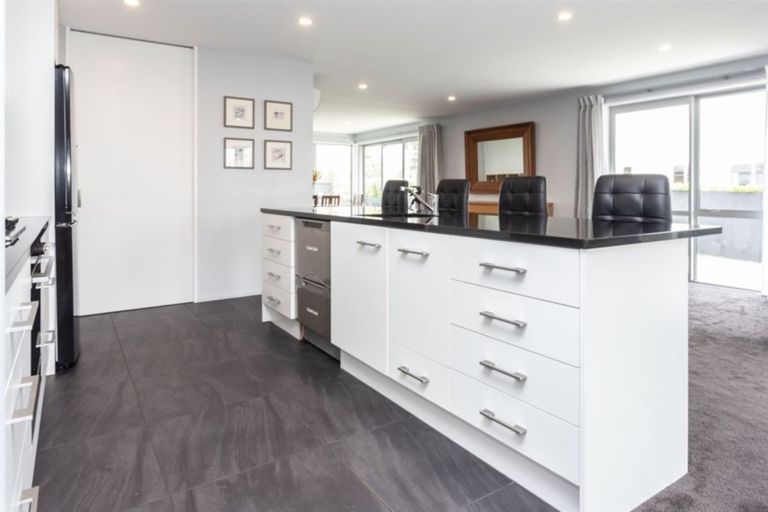 Photo of property in 27 Harvey Terrace, Richmond, Christchurch, 8013