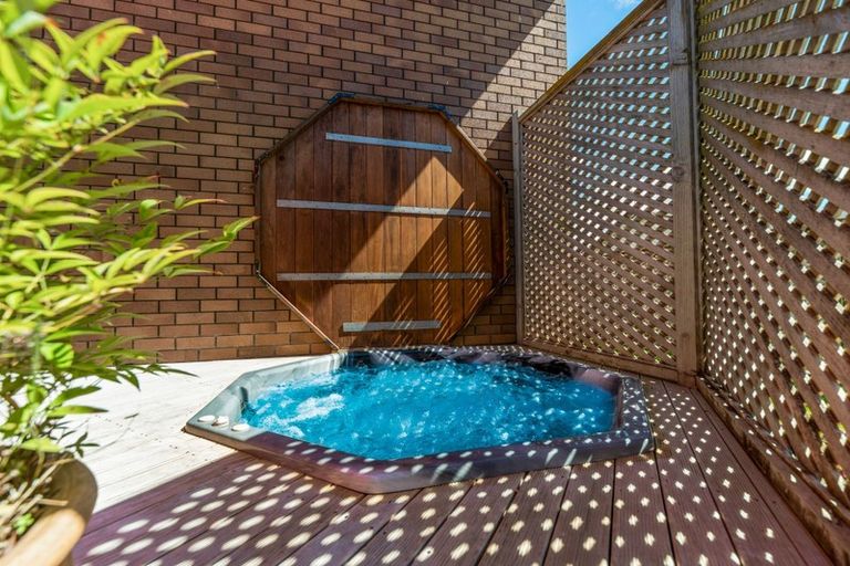 Photo of property in 37 Stanley Street, Wharewaka, Taupo, 3330