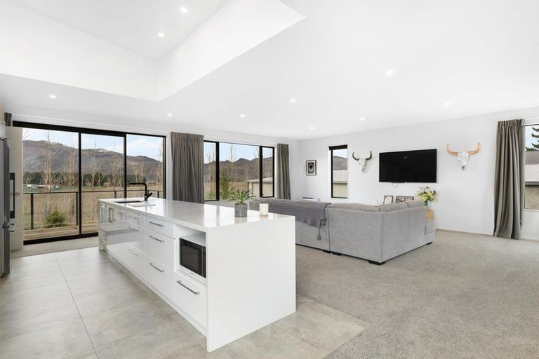 Photo of property in 5 Monaco Drive, Cromwell, 9384