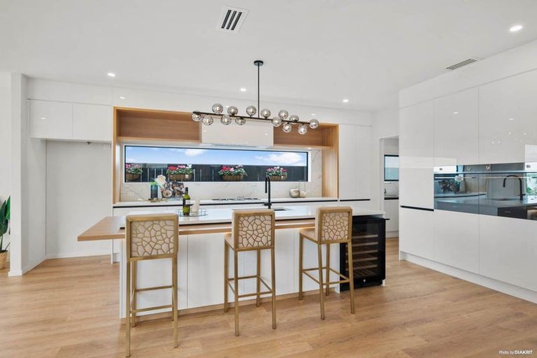 Photo of property in 6 Picnic Point Road, Hobsonville, Auckland, 0616