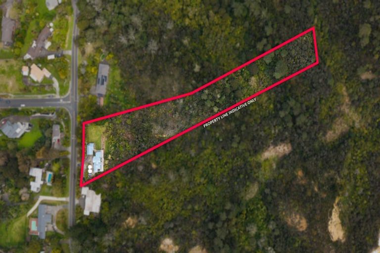 Photo of property in 40 Lonely Track Road, Redvale, Auckland, 0632