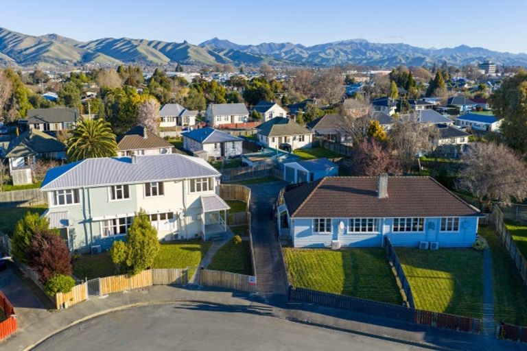 Photo of property in 4-6 Dix Crescent, Riversdale, Blenheim, 7201