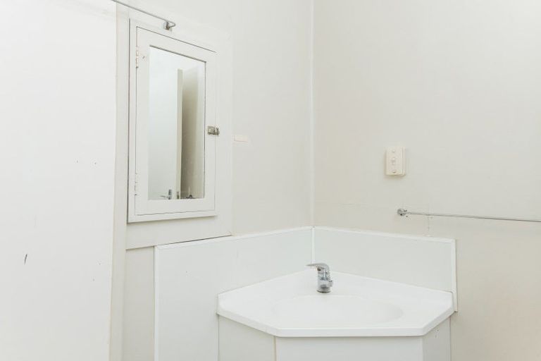 Photo of property in 8 Wellington Street, Te Hapara, Gisborne, 4010