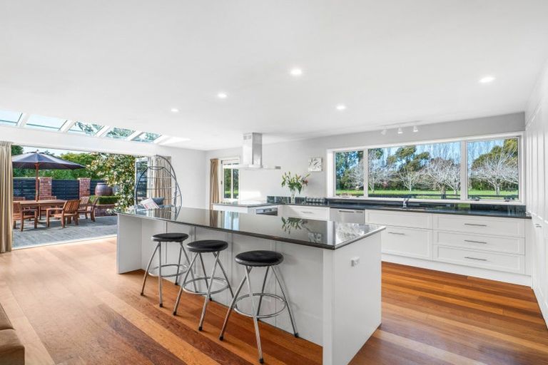 Photo of property in 86 Stanleys Road, Harewood, Christchurch, 8051