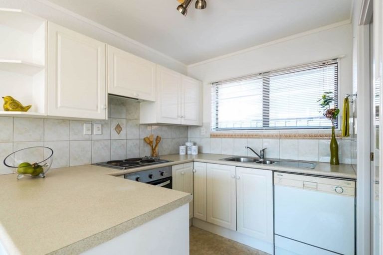 Photo of property in 3/11 Cromdale Avenue, Highland Park, Auckland, 2010