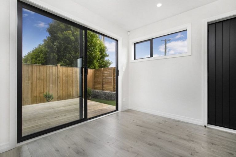 Photo of property in 1/8 Knight Avenue, Mount Albert, Auckland, 1025