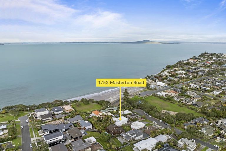 Photo of property in 1/52 Masterton Road, Rothesay Bay, Auckland, 0630