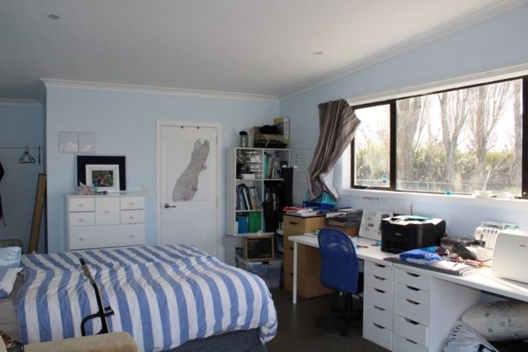 Photo of property in 31 Lochiel Branxholme Road, Lochiel, Winton, 9781