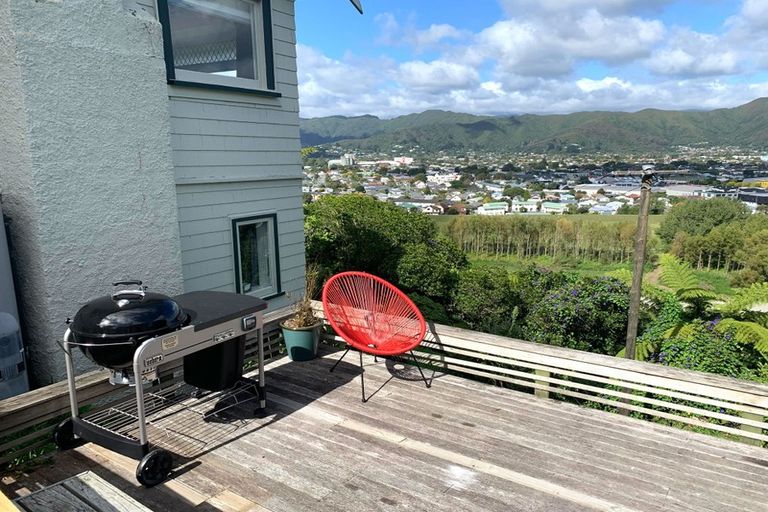 Photo of property in 29 Tirohanga Road, Tirohanga, Lower Hutt, 5010