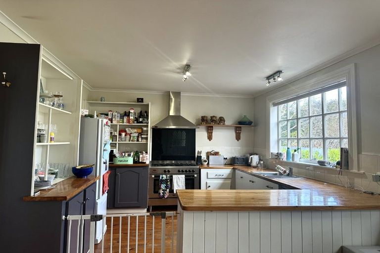 Photo of property in 269 High Street North, Carterton, 5713