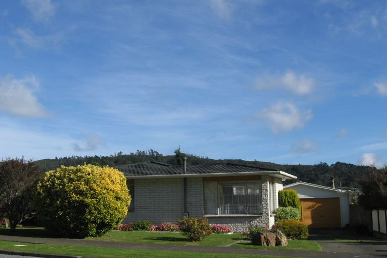 Photo of property in 68 Kairimu Street, Stokes Valley, Lower Hutt, 5019