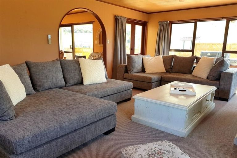 Photo of property in 816 Cove Road, Waipu, 0582