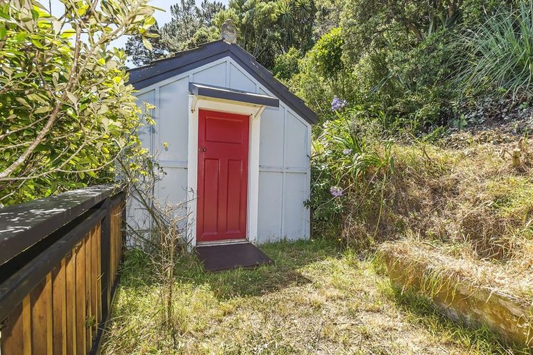 Photo of property in 17 Volga Street, Island Bay, Wellington, 6023