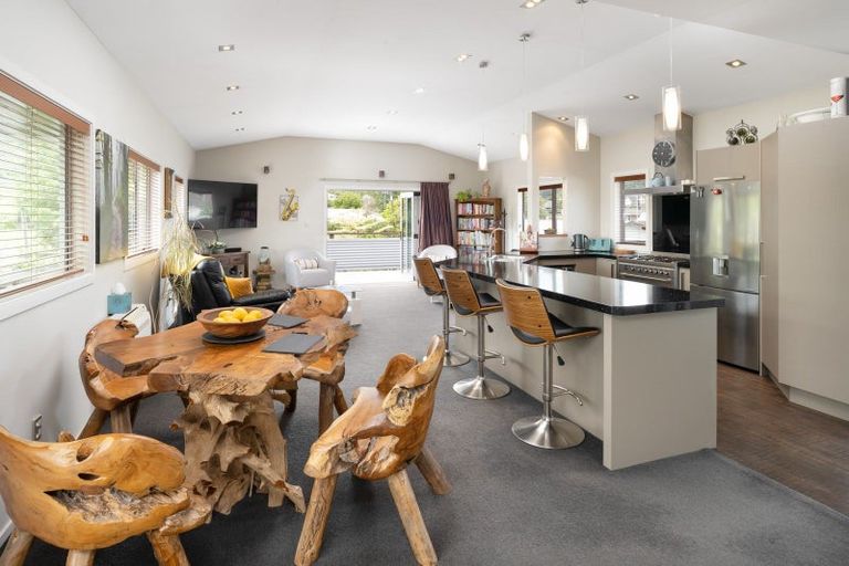 Photo of property in 14 Beach Road, Waikawa, Picton, 7220