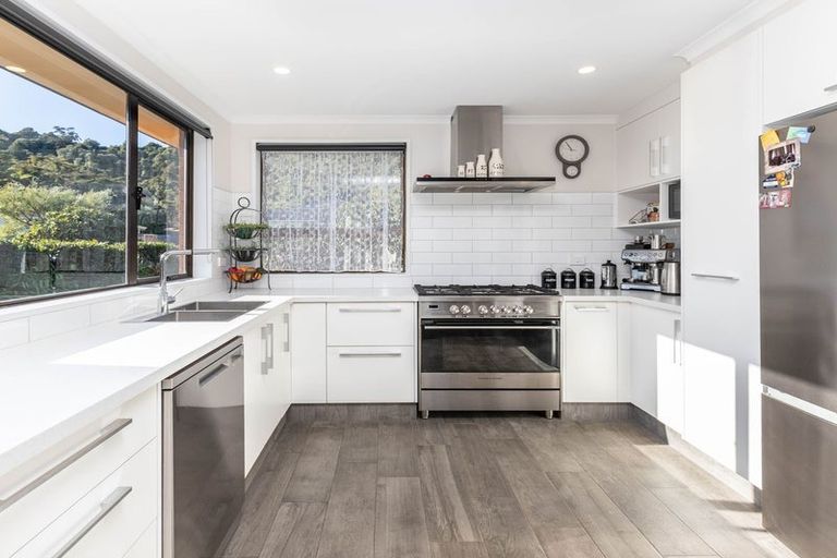 Photo of property in 14 Loris Place, Karoro, Greymouth, 7805