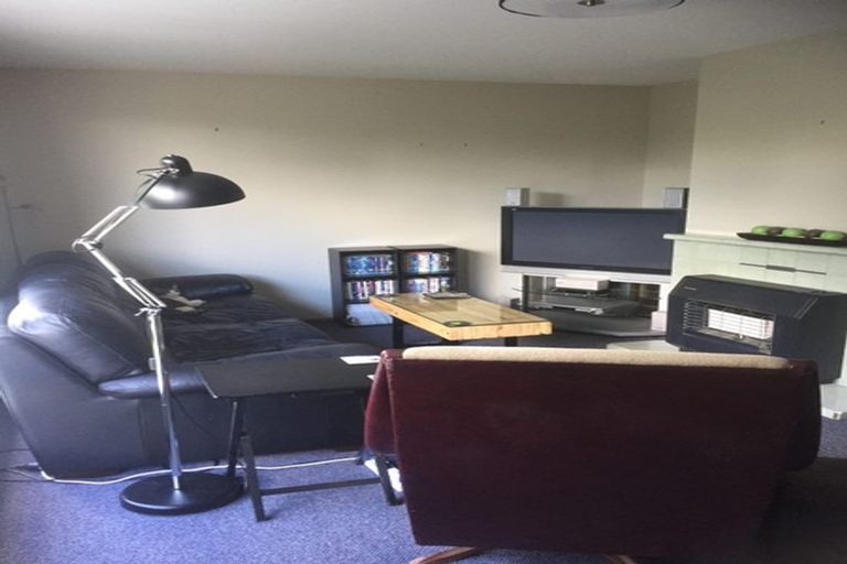 Photo of property in 33 Colwyn Street, Bryndwr, Christchurch, 8053