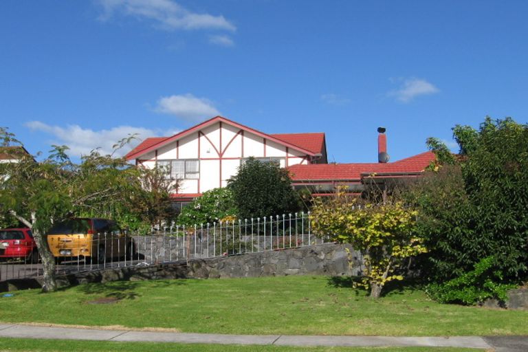 Photo of property in 9 Derrimore Heights, Clover Park, Auckland, 2019