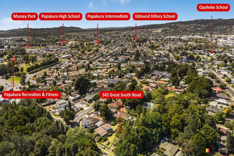 Photo of property in 342 Great South Road, Opaheke, Papakura, 2113